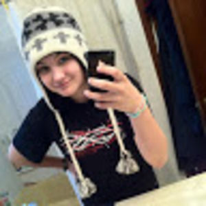 Meet your Posher, Courtney-lynne